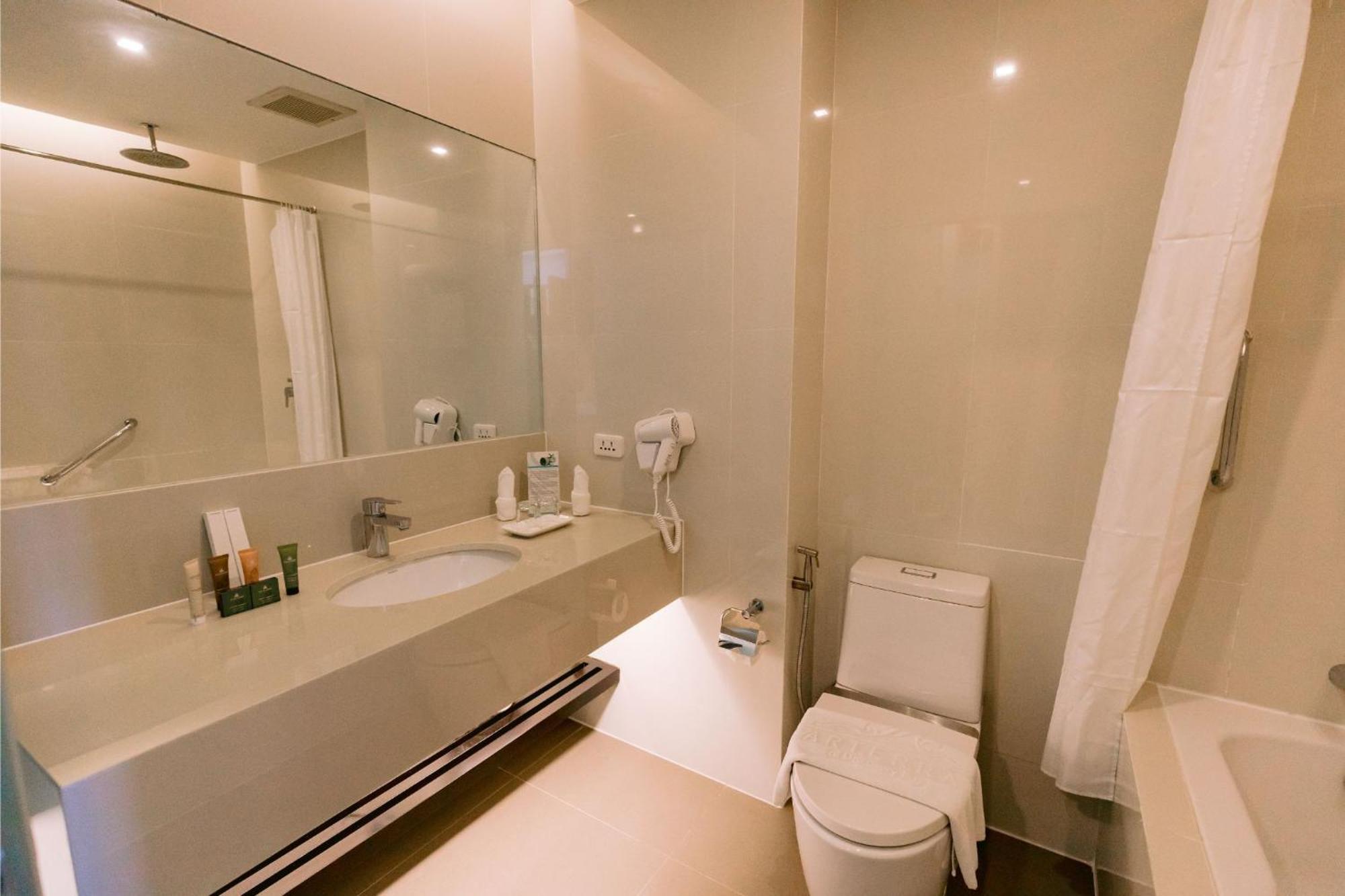 Arterra Seaview Resort Lapu-Lapu City Exterior foto