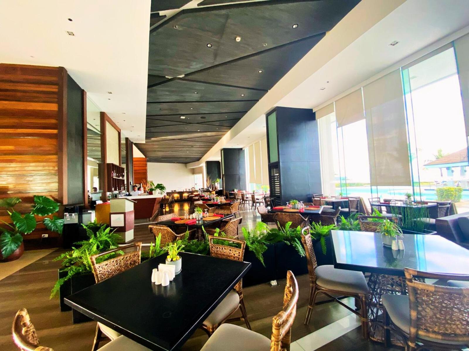 Arterra Seaview Resort Lapu-Lapu City Exterior foto