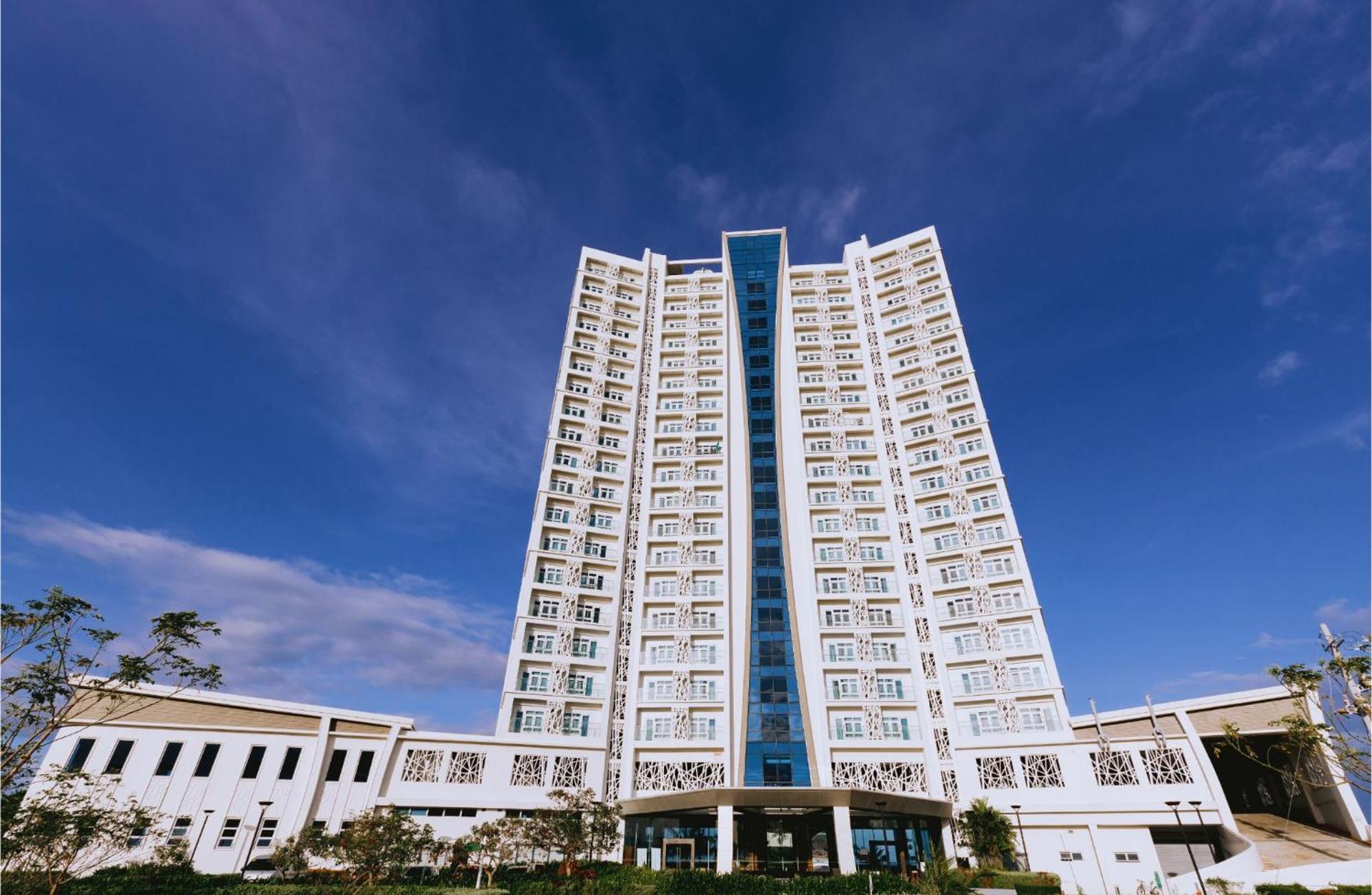 Arterra Seaview Resort Lapu-Lapu City Exterior foto